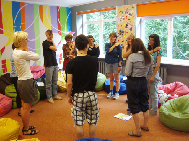 ComiX4= Workshops in Lettland mit Amanda Baeza im “Kaņieris” Jugendzentrum Riga – 13. Juli 2014.