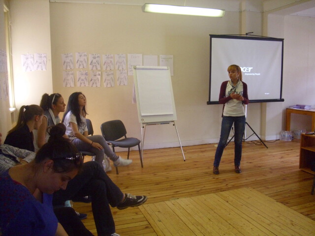 ComiX4= Workshops en Bulgaria en el Centro para la Cultura y el Debate La Casa Roja, Sofía – mayo 2014.